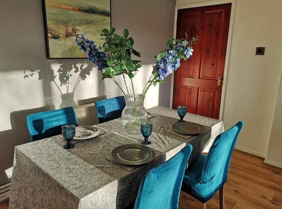 2 Bed Flat, Bounds Green, Piccadilly Line, London N11 Luaran gambar