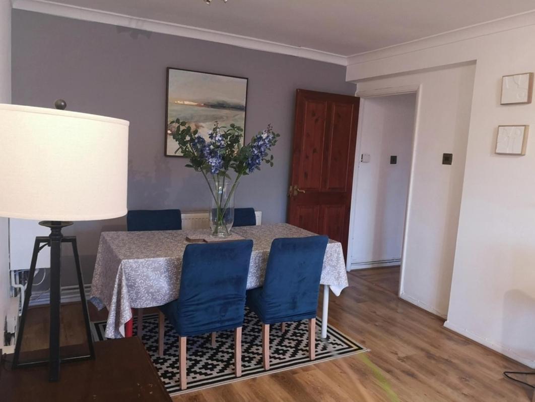 2 Bed Flat, Bounds Green, Piccadilly Line, London N11 Luaran gambar